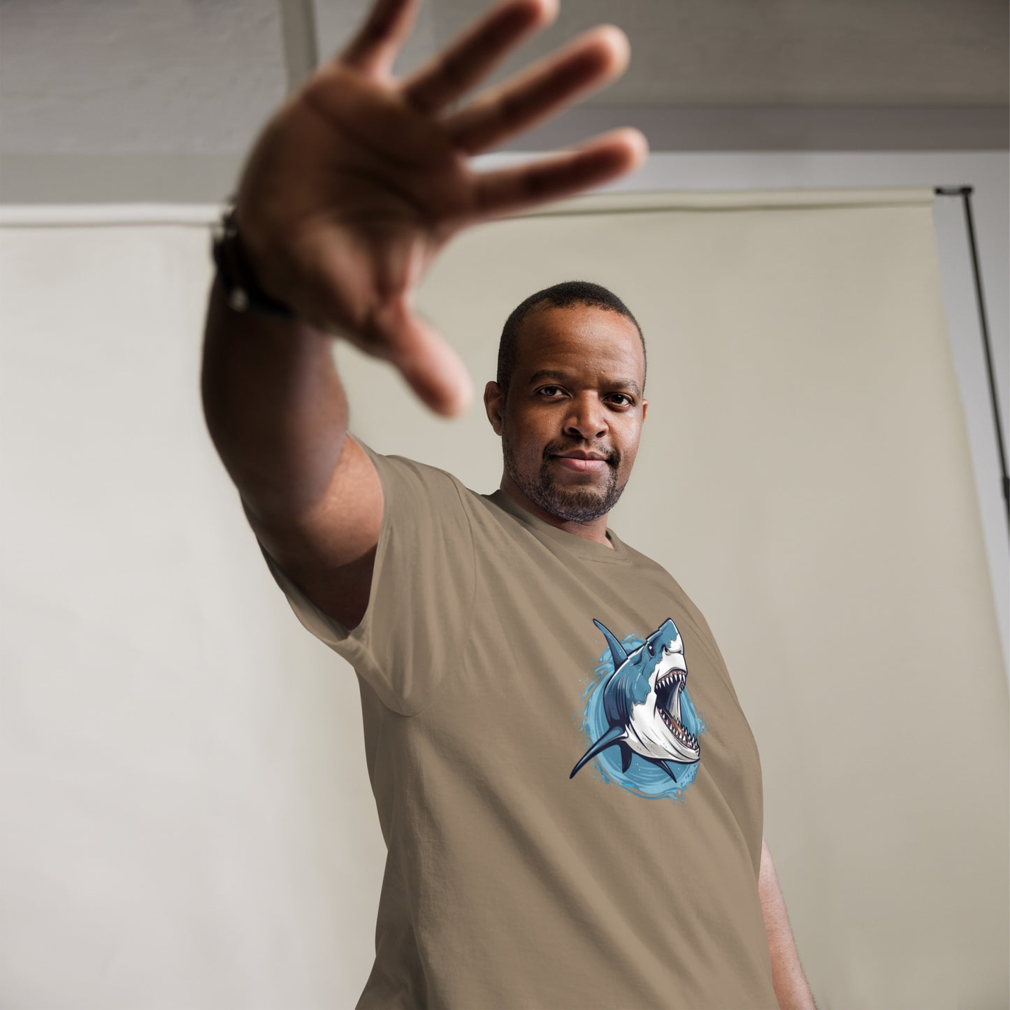 Shark Men's classic tee